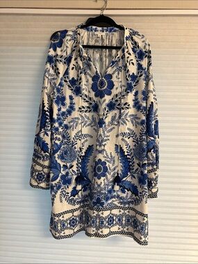 A loved A Blue Floral Peasant Tunic dress